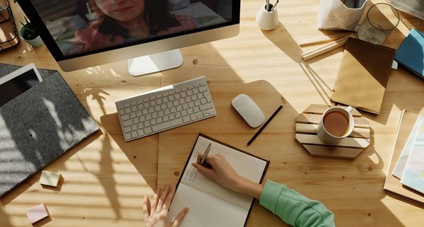 image of an online relationship education class